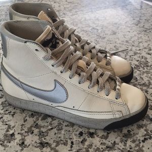 Pearl Nike Blazers